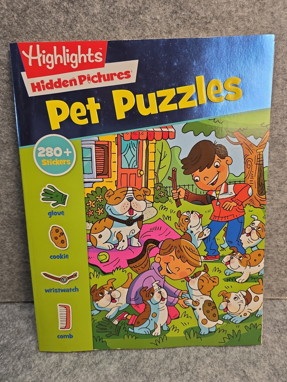 Highlights Pet Sticker Puzzles : Over 280 Stickers to Find Hidden Objects